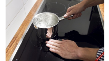 Tìm hiểu cảm biến nhiệt và cảm biến chống tràn của bếp từ.